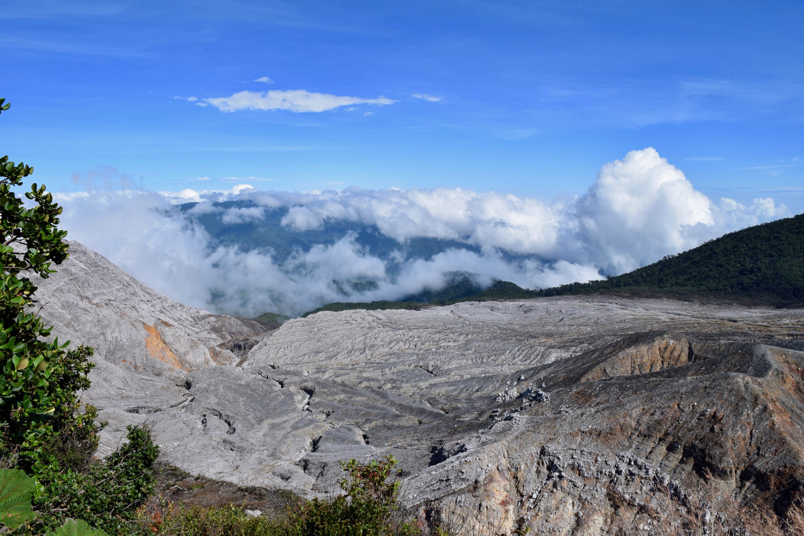 Poas Volcano eruption 2 – Adventure For Two and You